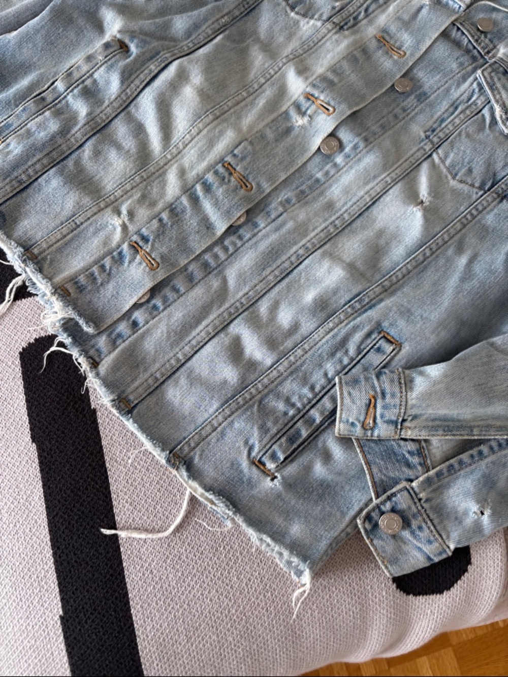 GAP Light Blue Denim Jacket - Picture 7 of 8